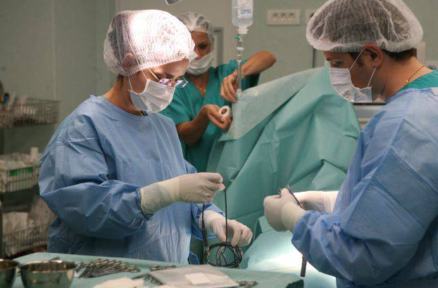 Medicul care a operat-o pe femeie în spitalul din Leova confirmă faptul că aceasta nu avea un ovar. Foto: simbol