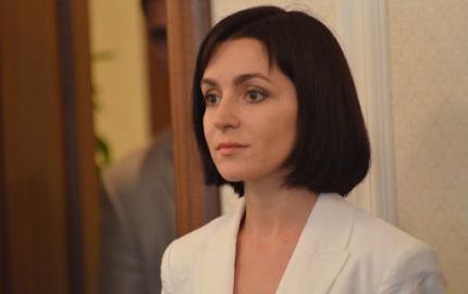 Майя Санду подписала распоряжение, согласно которому, местные власти вправе сами решать, приостанавливать ли занятия в учебных заведениях, куда не могут добраться школьные автобусы. Фото: nit.md
