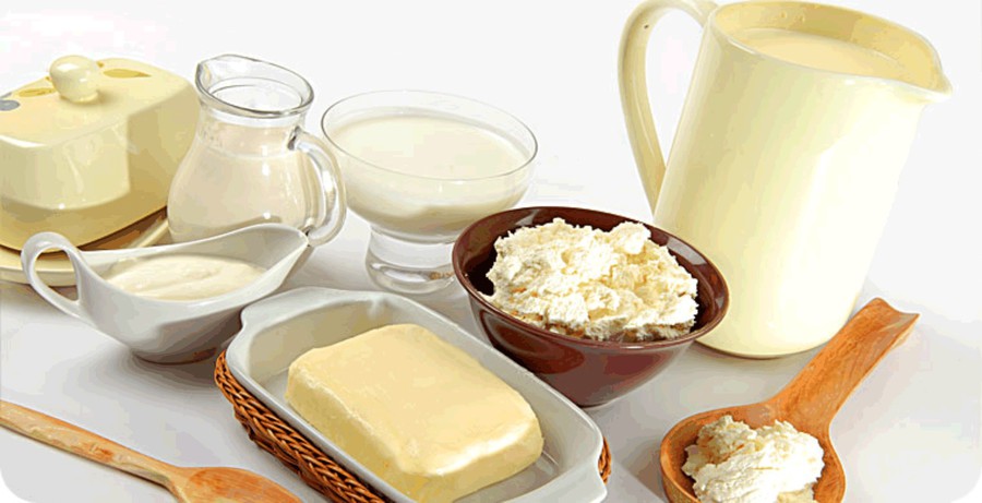 Некоторые заводы честно указывают на упаковке, что продукт содержит массовую долю жира, из которых большая часть – растительные жиры. Другие, просто указывают о наличии в продукте растительных жиров, не давая исчерпывающих сведений об их количестве.
