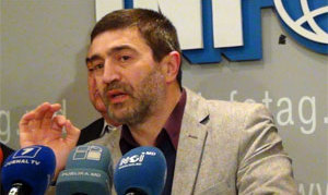 Рошка недоволен тем, как рассматривается дело, возбужденное по его требованию против спикера Мариана Лупу, премьера Влада Филата и лидера либералов Михая Гимпу.