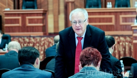 Дьяков Дмитрий пытался убедить своих коллег не выносить вотум недоверия против правительства Филата. 