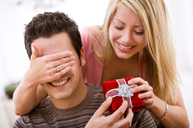 Foarte multi reprezentati ai sexului tare urasc Valentine's Day si, daca ar putea, ar sterge data de 14 februarie din calendar.