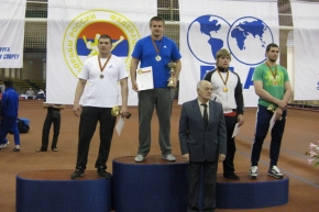 Гагаузский спортсмен Александр Романов привез золото.