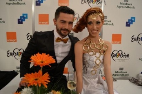 Pasha Parfeny şi Aliona Moon, vor începe de luni, 8 aprilie, turneul de promovare a piesei "O mie", în Europa. 