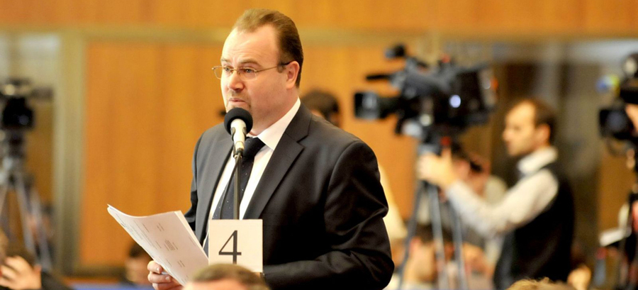 Prezent la emisiune, deputatul PLDM, Alexandru Cimbriciuc afirmă că regimul separatist îşi ţine locuitorii în captivitate.