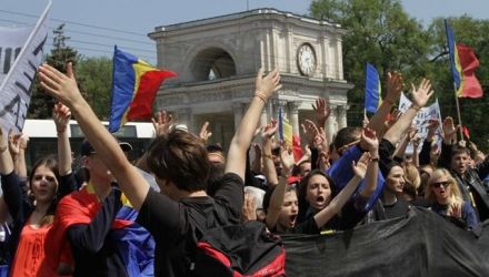 Comuniștii vorbesc și despre evenimentele de la Bălţi, din 5 august, când ciocnirea dintre unioniști și contraprotestatari a dus la vioențe în urma cărora au fost rănite două persoane.