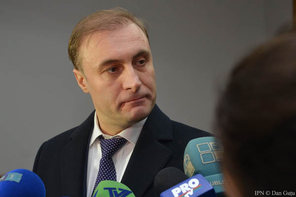 Eduard Bănăruc, a fost audiat astăzi de ofiţerii anticorupţie în calitate de martor, într-un dosar, instrumentat de procurori şi ofiţerii CNA. 