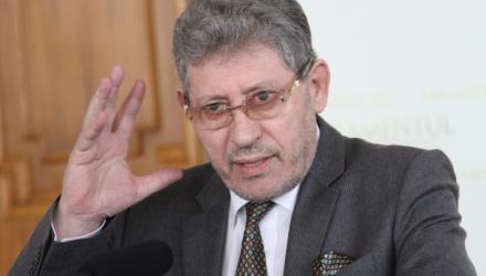 Ghimpu a declarat că Vlad Filat trebuie să dispară de pe arena politică şi să fie tras la răspundere pentru toate câte a făcut.