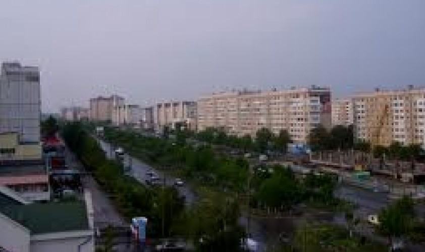 Движение приостанавливается на участке дороги от улицы Иона Думенюка до конца бульвара Мирчи чел Бэтрын.