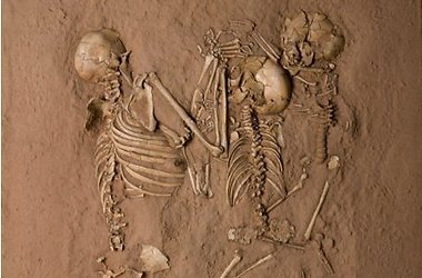 По оценке экспертов, приблизительная дата захоронения - XVII-XVIII век.