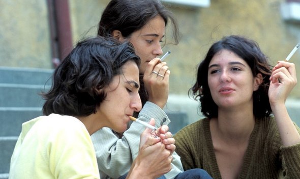 Autorii au analizat datele dintr-un studiu naţional iniţiat în 1994 şi care a urmărit un mare număr de participanţi de la adolescenţă până la maturitate.