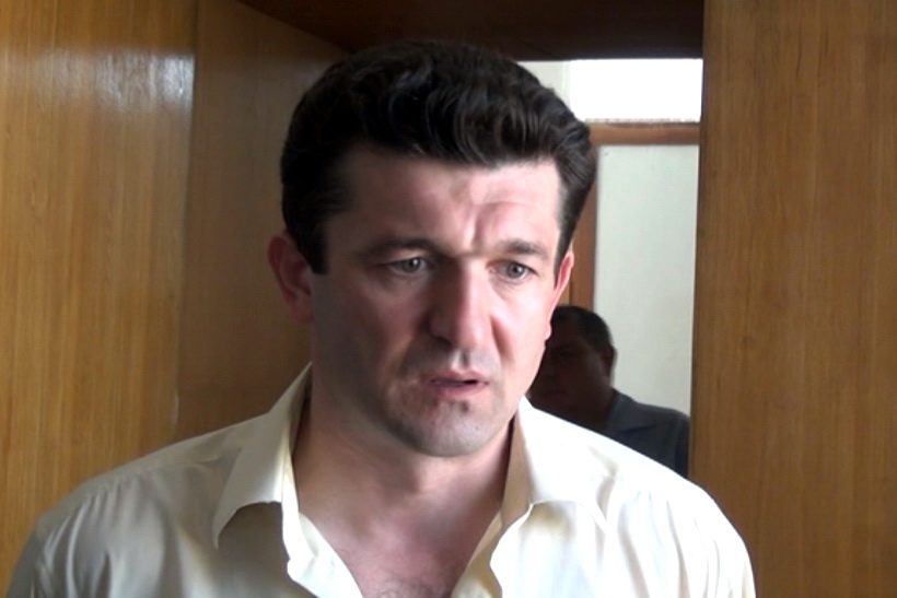 Комментируя вчерашний отказ избранников от Альянса от решения незаконно сместить председателя района Анений Ной, депутат отметил, что это следствие давления общественности.