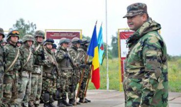 На заседании рассматривались два основных вопроса - дисциплина в Нацармии и причины гибели солдат в последнее время. 