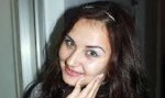 Lidia Sanduleac are 20 de ani. După absolvirea liceului „Vasile Alecsandri” din Ungheni, tînăra își continuă studiile la  o universitate din regiunea Wuhan a Chinei. 