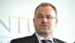 На сегодняшнем заседании независимый депутат Михай Годя присутствовал. 