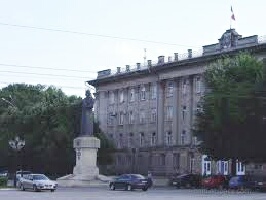 Acţiunea a fost vizitată de peste 300 de persoane în căutarea unui loc de muncă