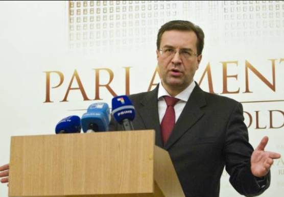 Мандат на формирование правительства Владимиру Филату предоставлен не будет. 