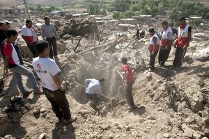 Cele două cutremure cu magnitudine de 6,3 şi 6,4, potrivit Institutului de seismologie al SUA