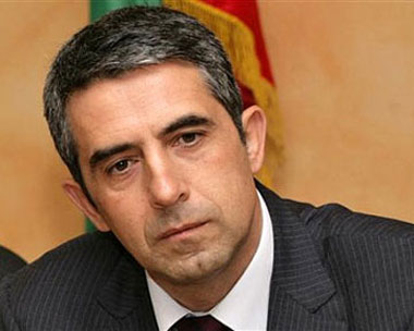 "Graficul de cutremure ne spune că Dumnezeu este bulgar!", a declarat Plevneliev.