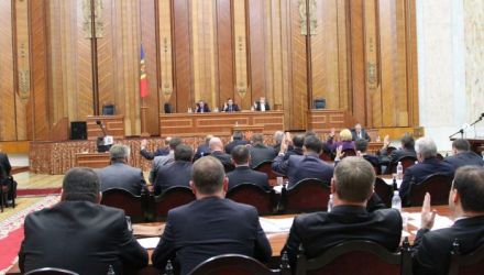 Parlamentul a decis, azi, că vacanţa deputaţilor va începe de pe 12 iulie. 