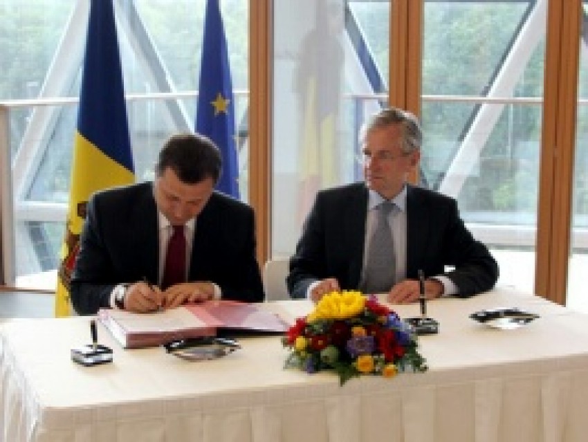 Banca Europeană pentru Dezvoltare va oferi R. Moldova un credit în valoare de 17 milioane de euro pentru reabilitarea reţelelor de transmisiune electrică