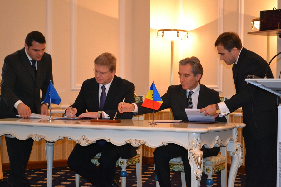 Oficialul european a vorbit despre problema corupţiei din Republica Moldova, recomandând atorităţilor de la Chişinău să intensifice lupta cu acest fenomen.