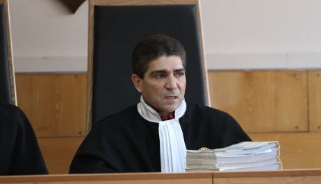 Судья из столичного района Чентру сбил человека на пешеходном переходе.