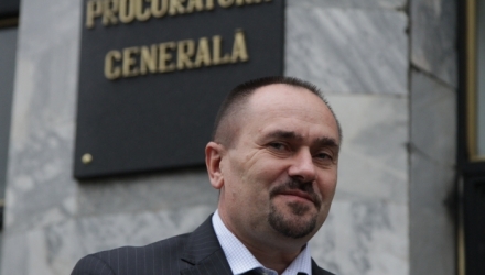 Cererea deputatului nu a fost susţinută de fracțiunile AIE, ceea ce înseamnă că Zubco nu este obligat să dea explicaţii. 