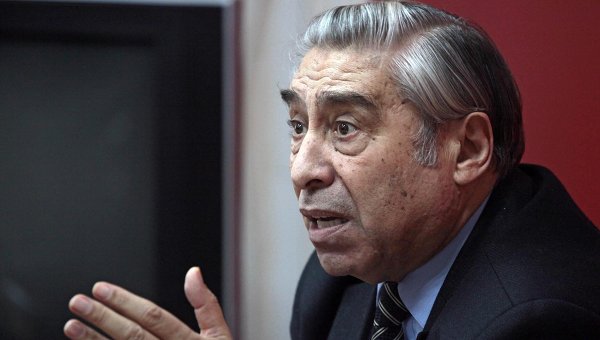Vadim Mişin, a expediat o scrisoare ministrului Educaţiei, Maia Sandu în care-şi exprimă indignarea vizavi de modalitatea de desfăşurare a examenelor de bacalaureat în acest an.