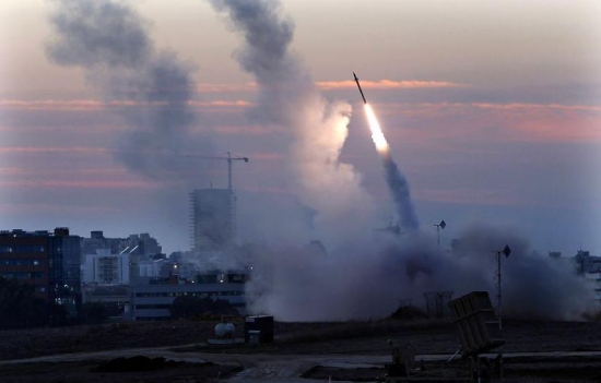  Siria se pregăteşte să atace oraşul Tel-Aviv în cazul în care Israelul lansează un nou atac aerian pe teritoriul său.