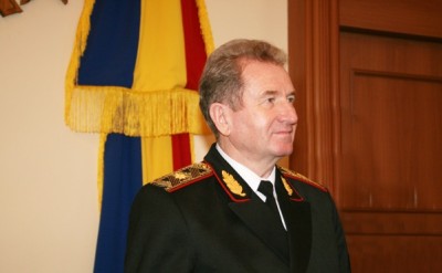 Victor Catan a mai spus că scrie și articole științifice, nu doar memorii.