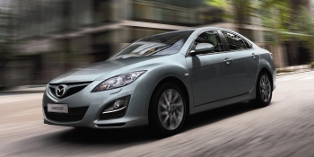 Preţul seriei limitate Mazda6 Takumi începe de la 22.890 Euro cu TVA inclusă şi include un avantaj client de aproximativ 4.700 Euro 