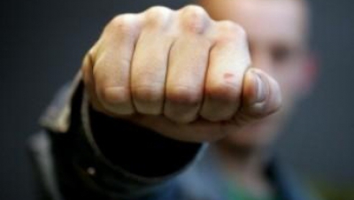 Un minor din Glodeni a trăit scene de coşmar, după ce a fost maltratat şi ameninţat cu moartea de o persoană necunoscută.