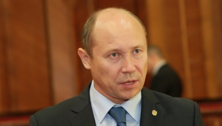 Streleț afirmă că a luat decizia de a nu participa la acea ședință a Parlamentului chiar dacă liderul PLDM, Vlad Filat, afirma contrariul.  