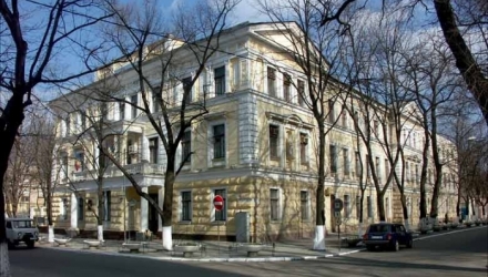 De asemenea, Pavlov a solicitat ca și un liceu din capitală să poarte numele răposatului Ivan Bodiul.
