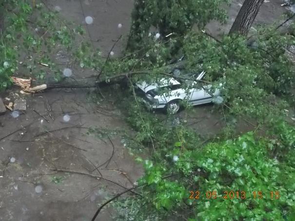 Reprezentanţii Asociaţii au menţionat ca în ultemele 24 de ore au avut circa 48 de apeluri. 6 echipe sunt puse la dispoziţie ca să înlăture urmările grave ale ploilor.