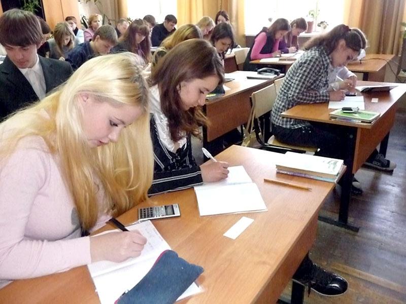 Детей в школах будут учить предпринимательству и давать знания, которые нужны рынку труда. Фото: timeszp.com