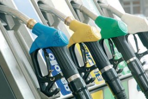 Practic, diferența de cel puțin 1.500 si 3.000 de euro între un model pe benzină și unul diesel este recuperată abia dupa 14 ani. 