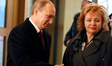 Путин развелся с женой по обоюдному желанию. 