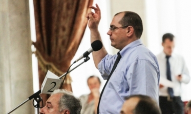 PCRM cere explicații: „Ce se întâmplă în sala mică a Parlamentului?”