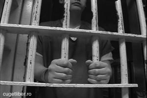 Un locuitor al raionului Râşcani a fost condamnat la 11 ani de închisoare pentru că şi-a bătut mama până a omorât-o.