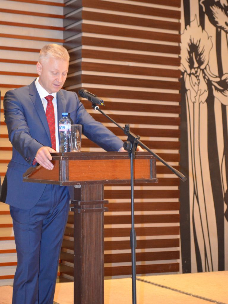 Astfel, sunt transmise știri în timp real către redacții și jurnaliști, informațiile fiind postate și pe site-urile oficiale ale CSM și CSJ, precum și pe  adresa de facebook a CSM.
