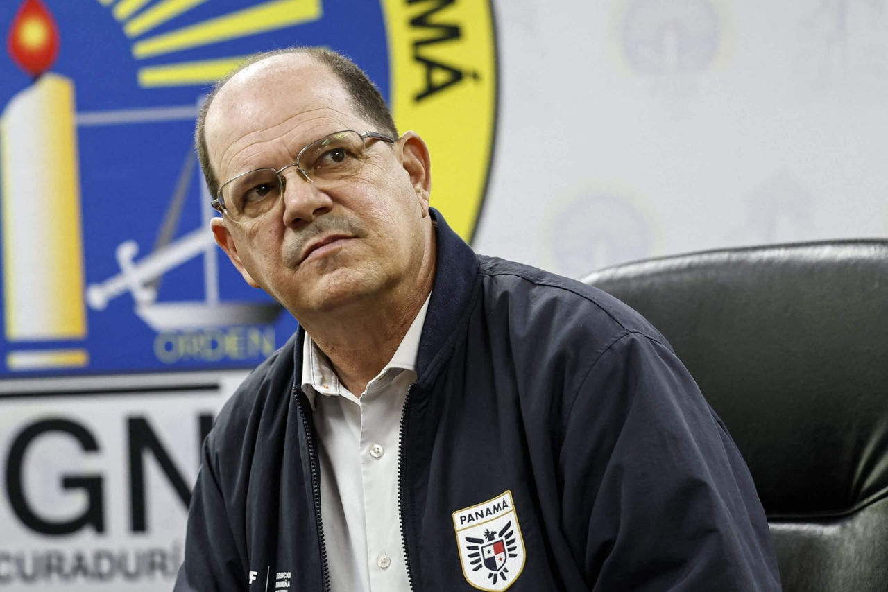 FIFA l-a suspendat pe președintele Federației de Fotbal din Panama, care a numit o sportivă grasă.