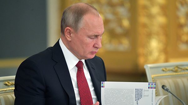 Путин не поздравил с Новым годом лидеров Грузии и Украины.