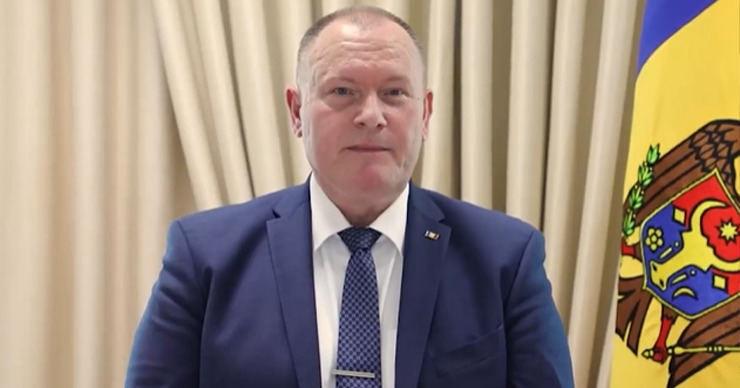 И.о. премьер-министра Аурелиу Чокой: Я решил выступить с обращением к каждому из вас и, особенно, к нашим политикам