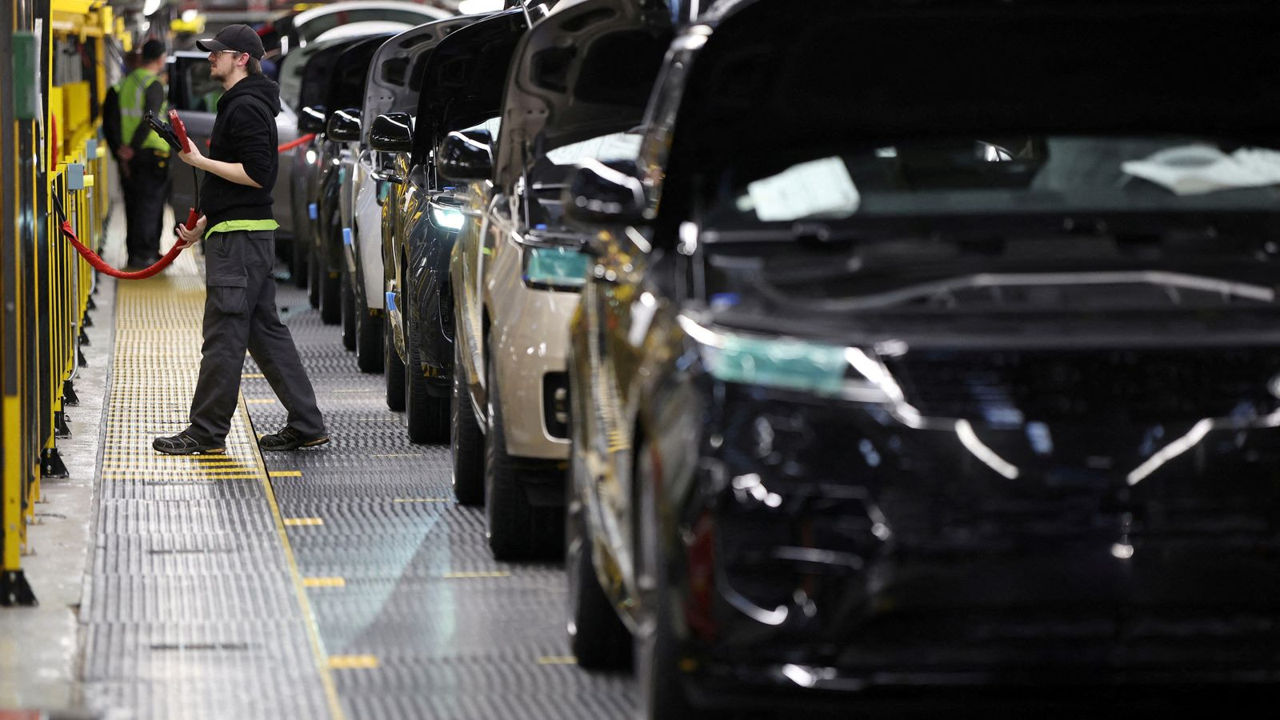Кибератака на Jaguar Land Rover стала самой дорогостоящей в истории Великобритании.