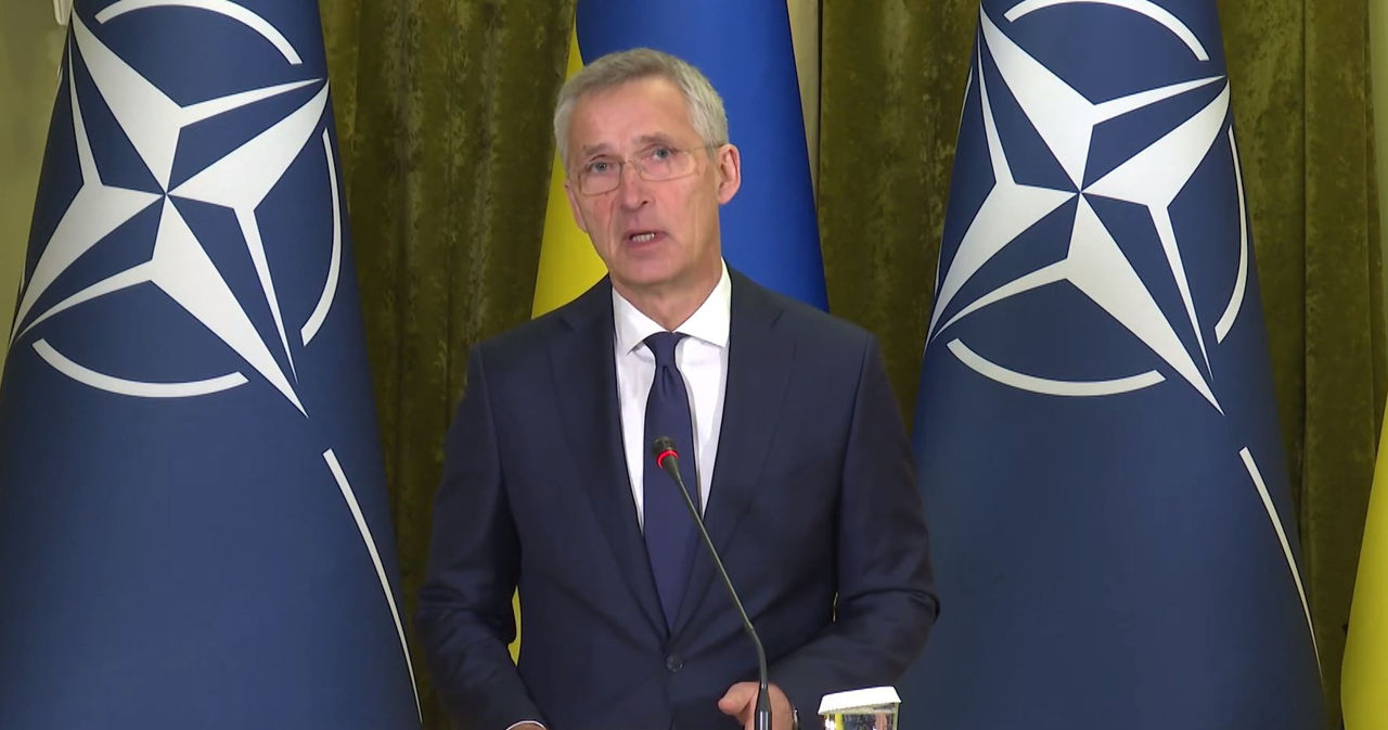 Столтенберг: НАТО продолжит укреплять ВСУ, нужны более мощные возможности.