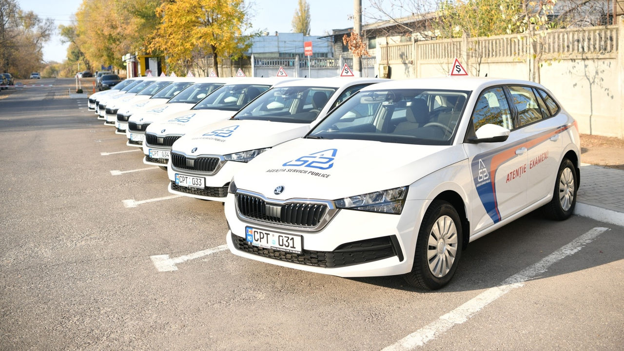 На Рышкановке обновили дорожную разметку на маршрутах экзамена по вождению.
