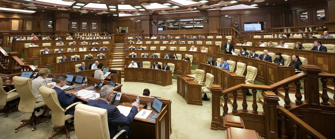 Парламент пересмотрел Закон о государственном социальном страховании.