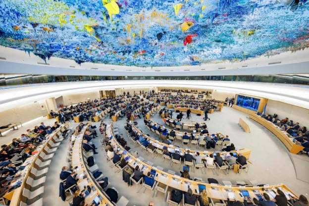 Совет по правам человека ООН обсудит военные преступления в Украине.